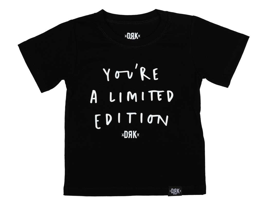 Rövid ujjú póló Dorko DRK &quot;You're a limited edition&quot; mintával - Momsy